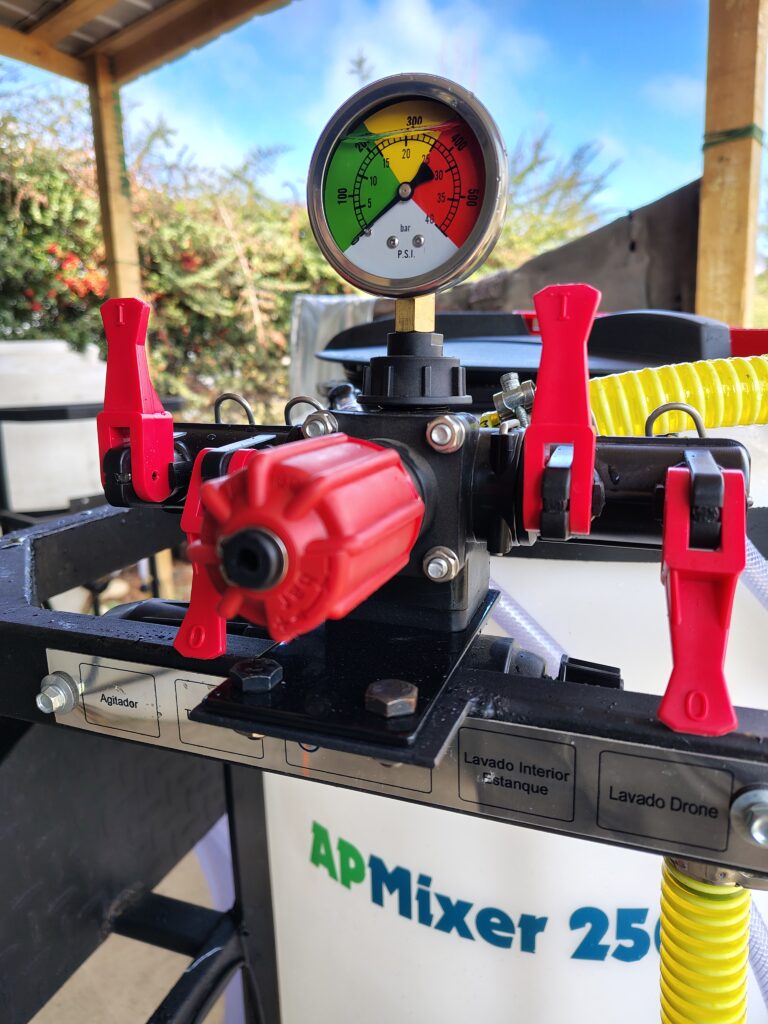 apmixer-250-estanque-mezclador-drones.jpg